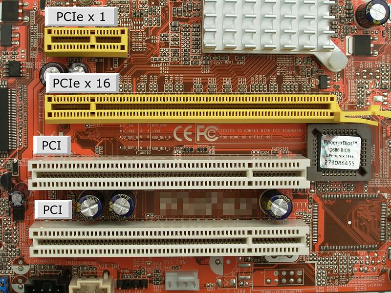 [Image: 800px-PCI_und_PCIe_Slots.jpg]