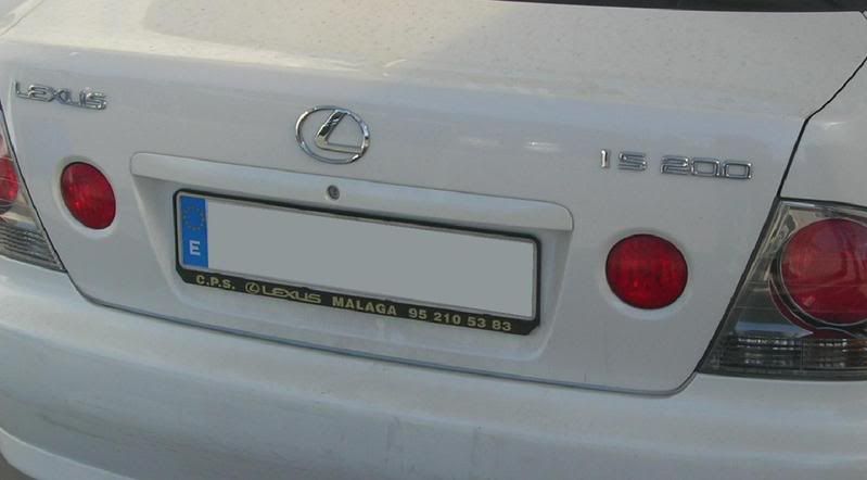 Lexus001.jpg