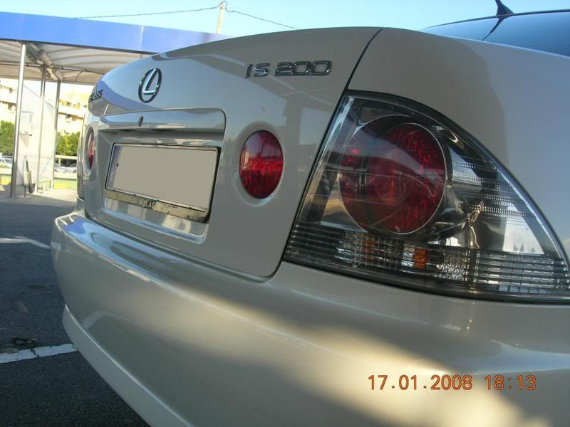 Lexus006.jpg