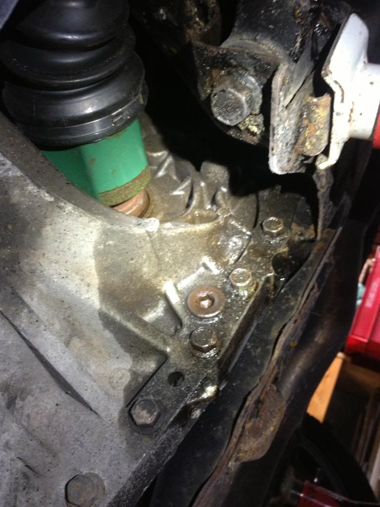 Front Passengers Drive Shaft Leak Lancer Register Forum