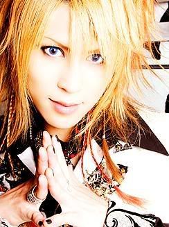 http://i209.photobucket.com/albums/bb258/baka_na_hito/Various%20artists/masato.jpg http://i209.photobucket.com/albums/bb258/baka_na_hito/Various%20artists/masato.jpg