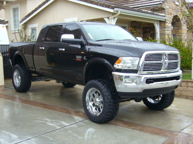 lifted2010dodge.jpg