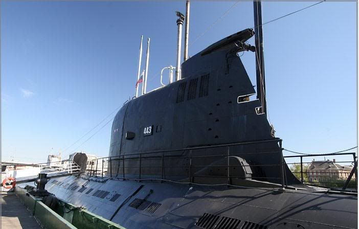 Внутри подводной лодки (20 фото)