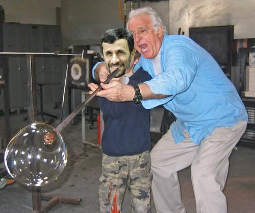 https://i209.photobucket.com/albums/bb280/anthraX2009/ahmadinejad.jpg
