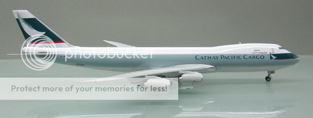 Phoenix Models 1/400 Cathay Pacific Cargo Boeing 747 8 die cast  